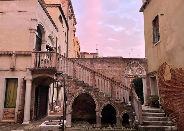 Hôtel accueillant les animaux: Palazzo Contarini Della Porta Di Ferro
