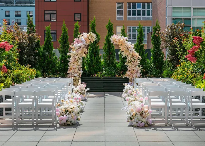 Cheap hotel: Sheraton Laguardia East Hotel