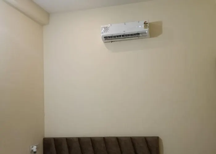 Shree Krishna Kunj Ac 2 Bhk