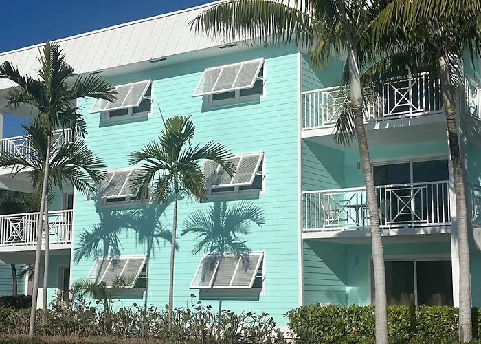 Vacation home: Dolphin Cove (Adults Only)