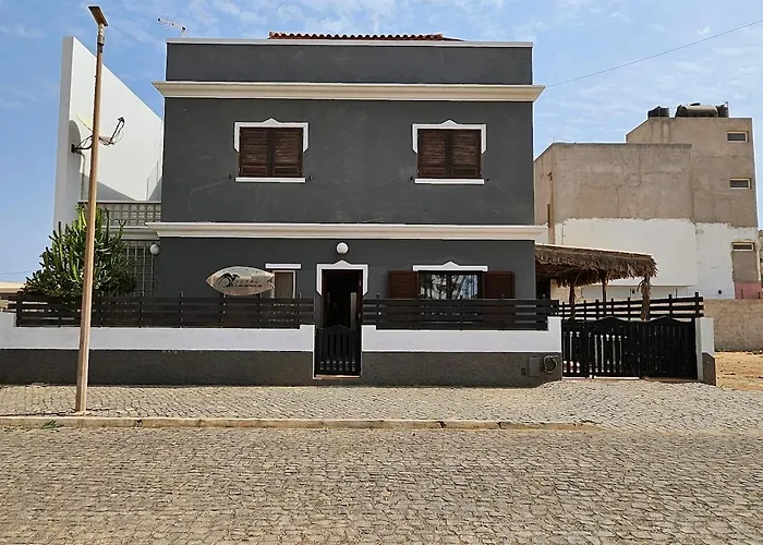 Hotel 3 estrelas: Blue Eagle Guesthouse - Casa De Hospedes