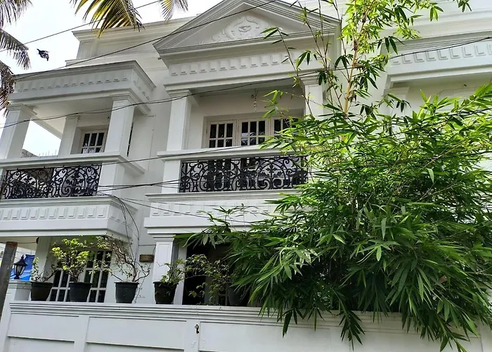 All Vacation Rentals Raindrop Fort Kochi