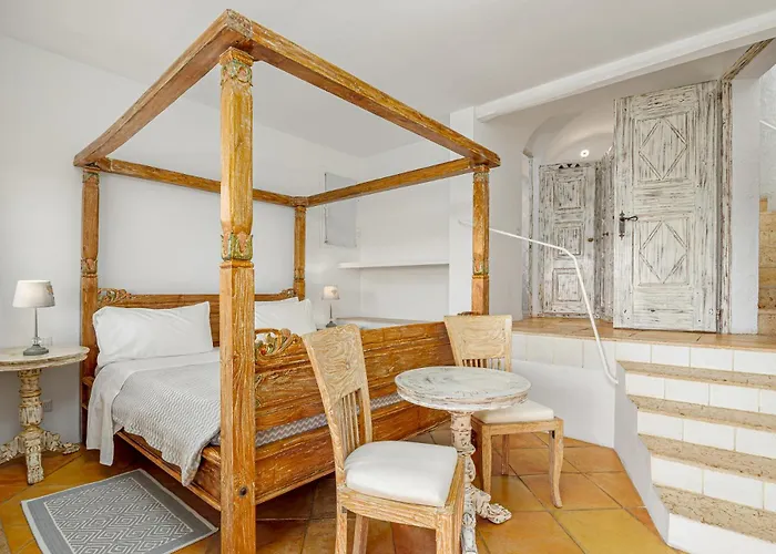 Luxury hotel only: Villa Anna