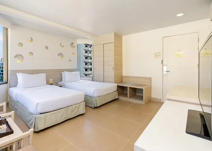 Luxury hotel only: Sunshine Hotel & Residences