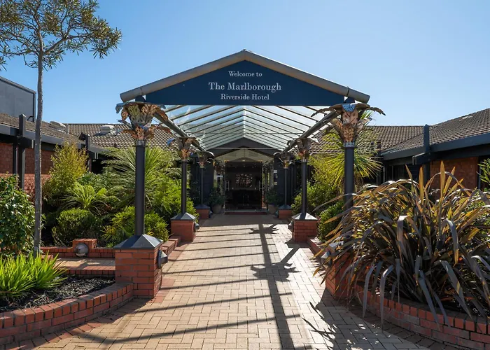 Resorts Guide Riverside Marlborough