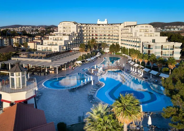  Sealight Resort