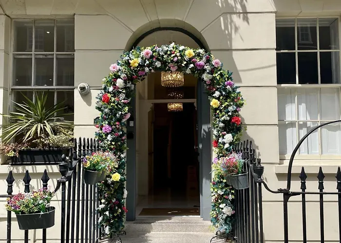 Casa degli ospiti: The Chapter Hotels - Griffin House