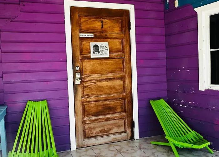 Go Slow Guesthouse