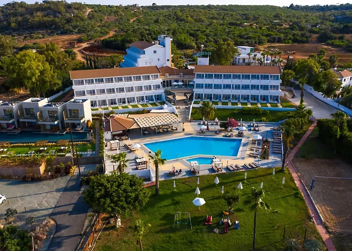 Golf hotel: Adelais Bay Hotel