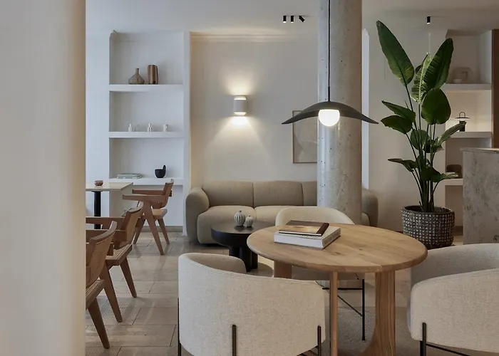 Adelante Boutique Hotel