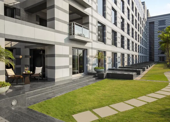 Hotel con tennis: Grand Hyatt Mumbai Hotel And Residences