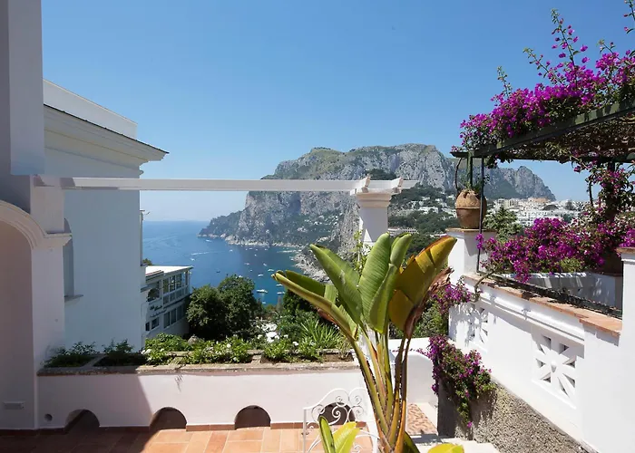 Hotel vicino al College: Villa Mariuccia Capri