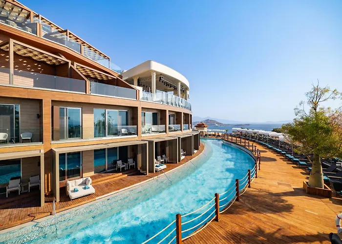 Qlusive Hotel