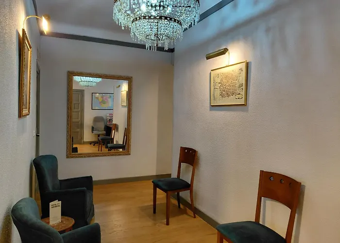 Resorts Guide Hostal San Martin
