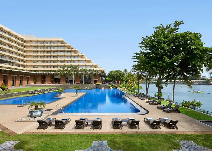 Boutique hotels Cinnamon Lakeside