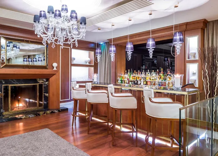 Resort: Hotel Century