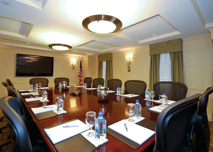 Family Friendly Hotels San Carlos New York