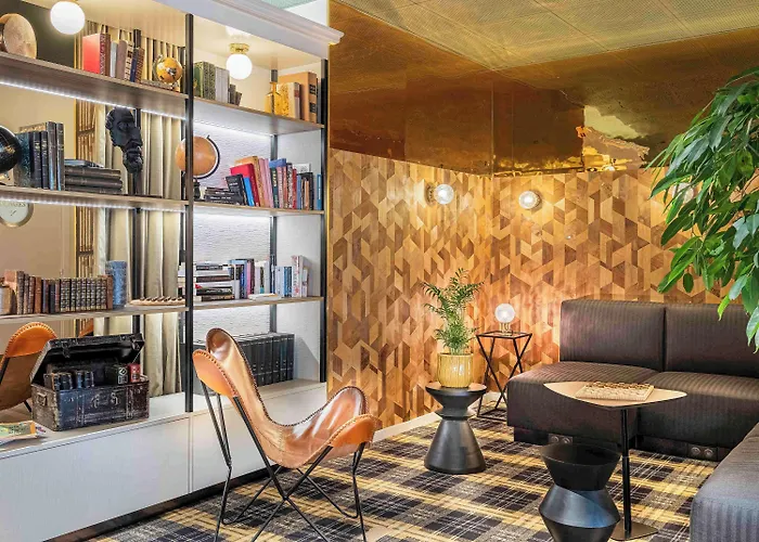 Mercure Paris Bercy Bibliotheque