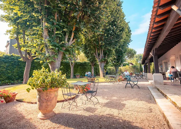 Hôtel accueillant les animaux: Best Western Plus Le Donjon - Cœur de La Cité Médiévale