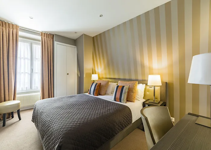 Romantic hotels Eiffel Kennedy