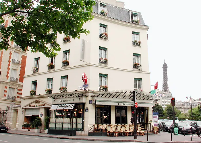 Romantic hotels Eiffel Kennedy