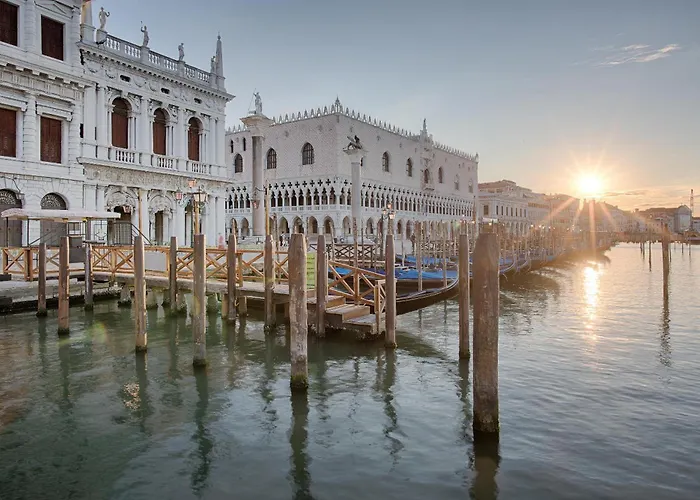 Hôtel: Nh Venezia Santa Lucia