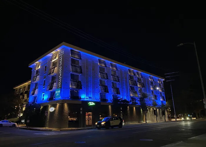 Cheap hotels Hollywood Franklin Near Universal Studios