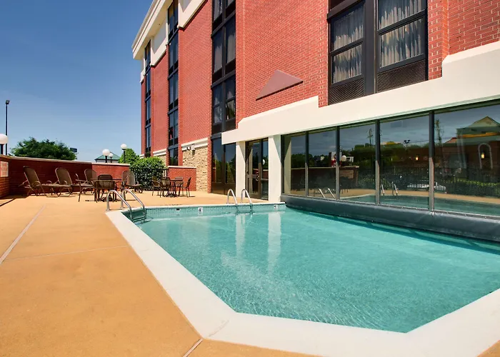 Drury Inn & Suites