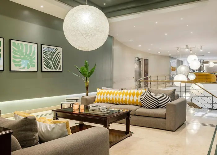 Argenta Tower Hotel & Suites