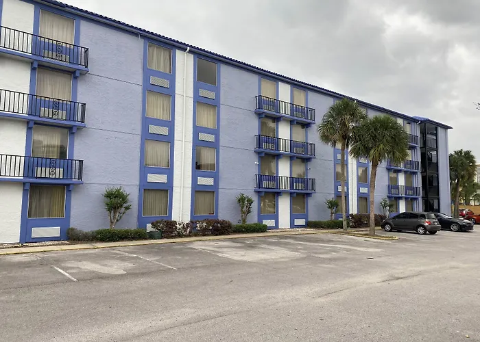 Beach hotel: Monumental Movieland Hotel