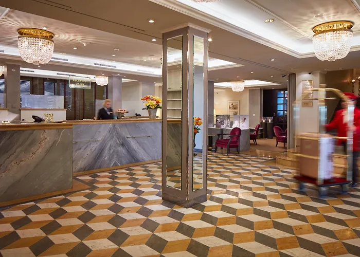 Jacuzzi hotel: Hotel Schweizerhof Zuerich