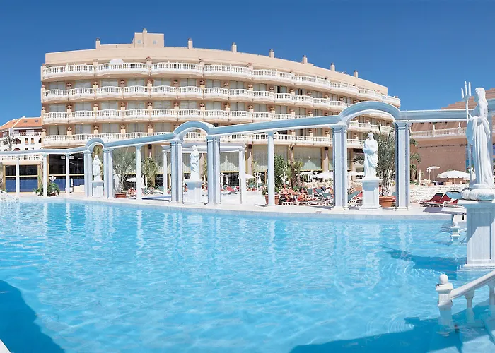 Hotel with Tennis: Hotel Cleopatra Palace