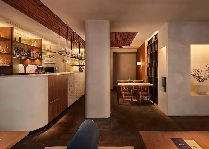 Pet Friendly hotel: Nh Madrid Lagasca