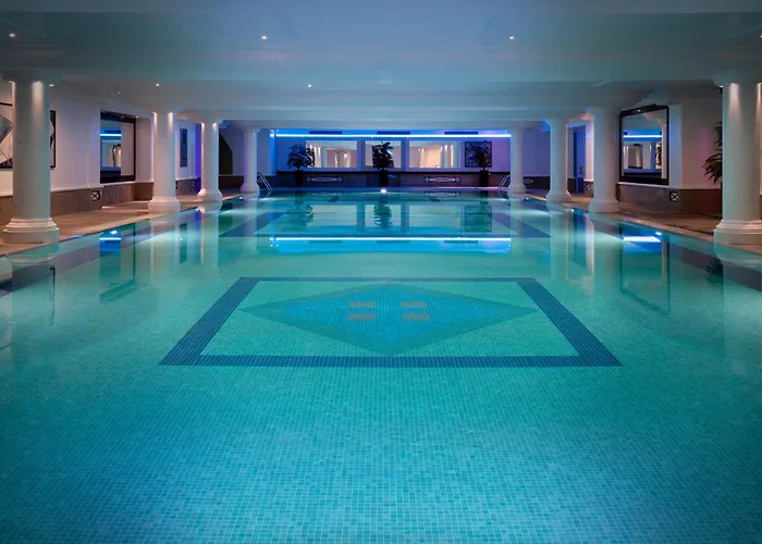 Hotels with pool Leonardo Royal London City - Tower Of London