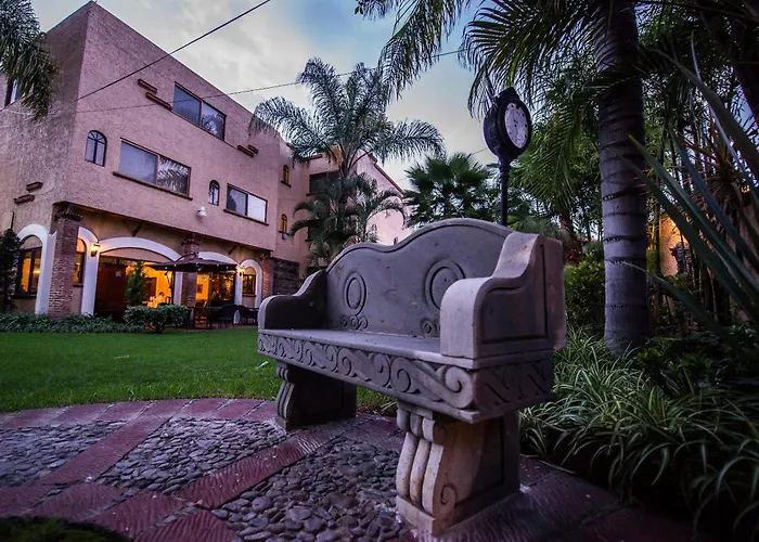 Pet Friendly hotel: Hotel La Mansion Del Sol
