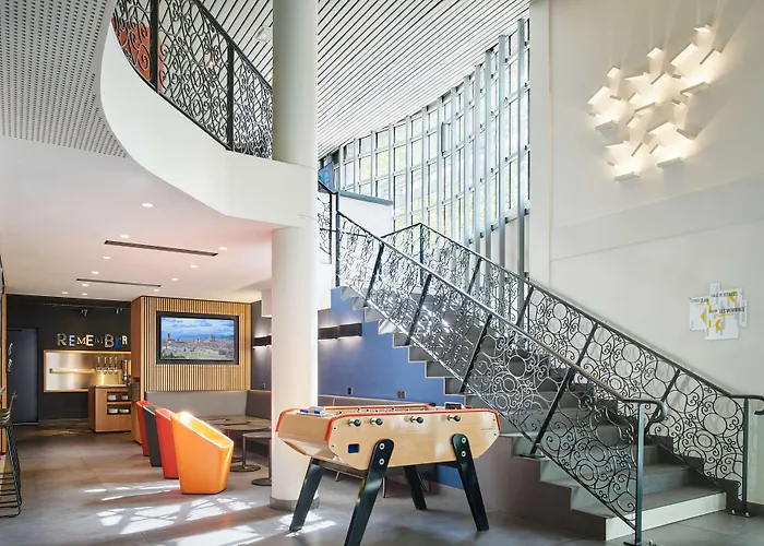 Strandhotel: Campanile Paris 12 - Bercy Village