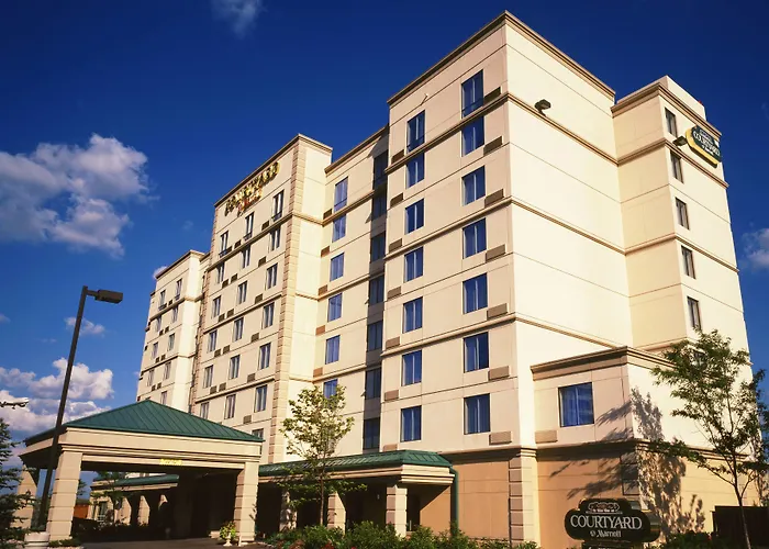 Self catering: Courtyard By Marriott Toronto Airport