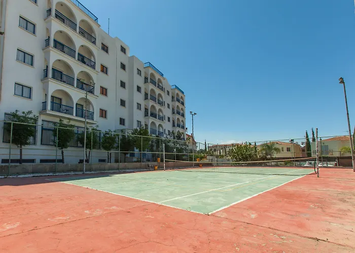 Cheap hotel: Crown Resorts Elamaris