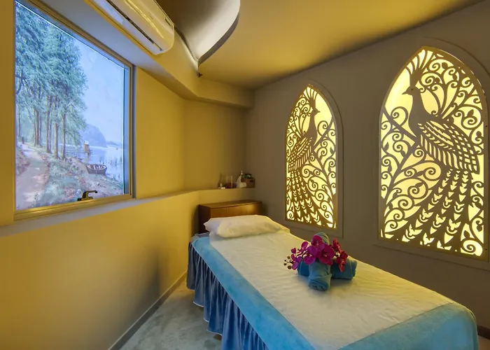 Romantic hotels Grand Heights Dubai Apartments