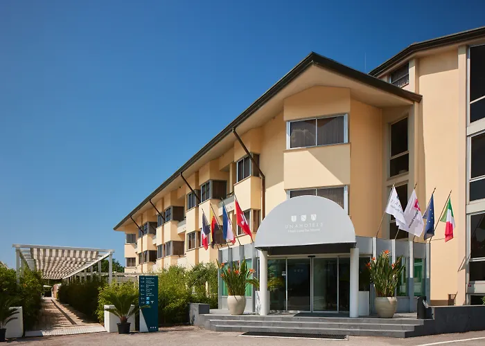 Hotel Ping Pong: UNAWAY Hotel Forte Dei Marmi