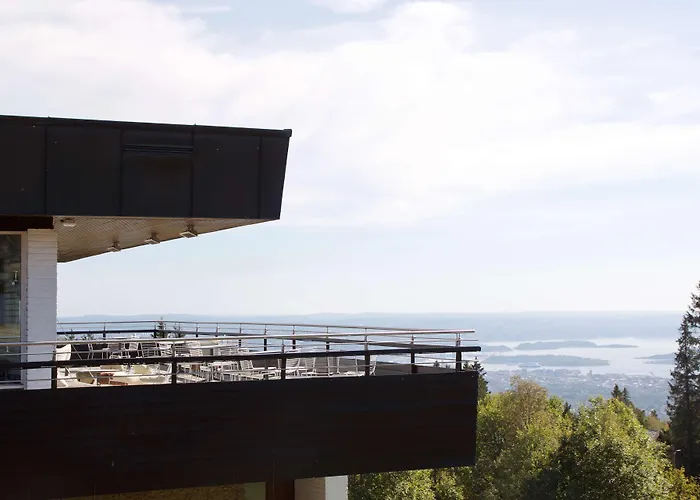 Hotel with pool: Voksenasen Hotell; Best Western Signature Collection