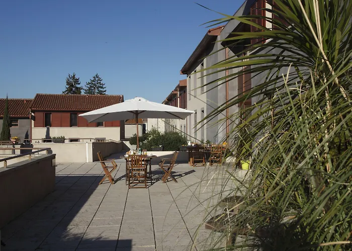 Hôtel 3 étoiles: Adonis Carcassonne