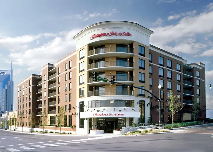3 star hotels Hampton Inn & Suites Nashville-Downtown
