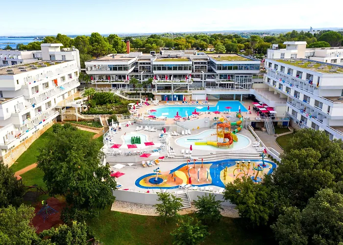 Hotel con golf: Hotel Delfin Plava Laguna