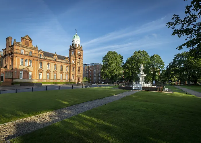 World Casino hotels Clayton Ballsbridge