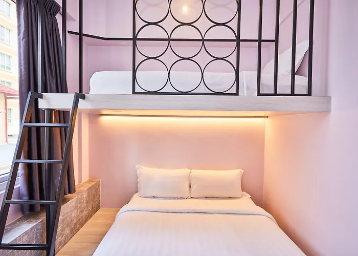  Ibis Budget Singapore Pearl