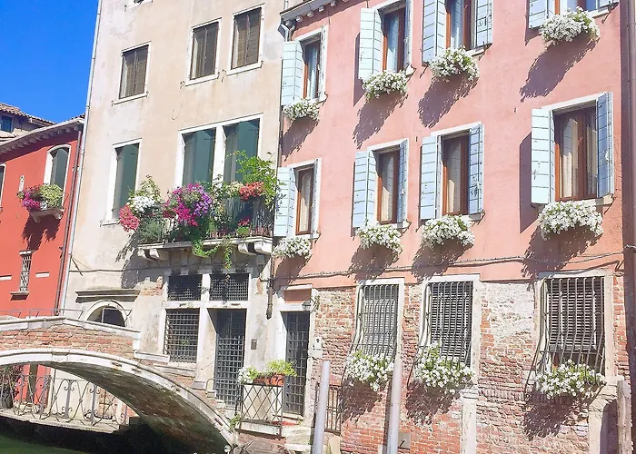 Family Hotel: 3749 Pontechiodo