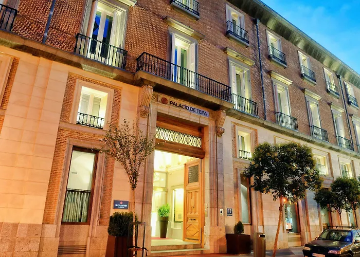 Pet Friendly hotel: Nh Collection Madrid Palacio De Tepa
