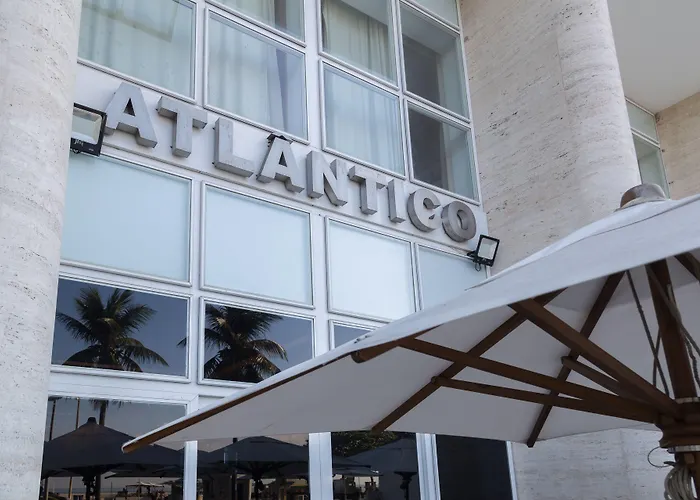 Beach hotel: Hotel Atlantico Praia