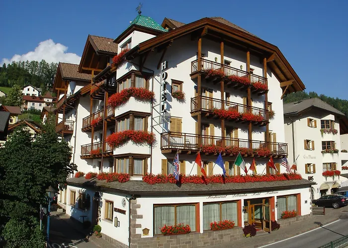 Cheap hotel: Hotel Dolomiti Madonna